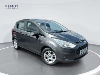 2017 (17) - ECOBOOST NAVIGATOR Zetec 5-Door