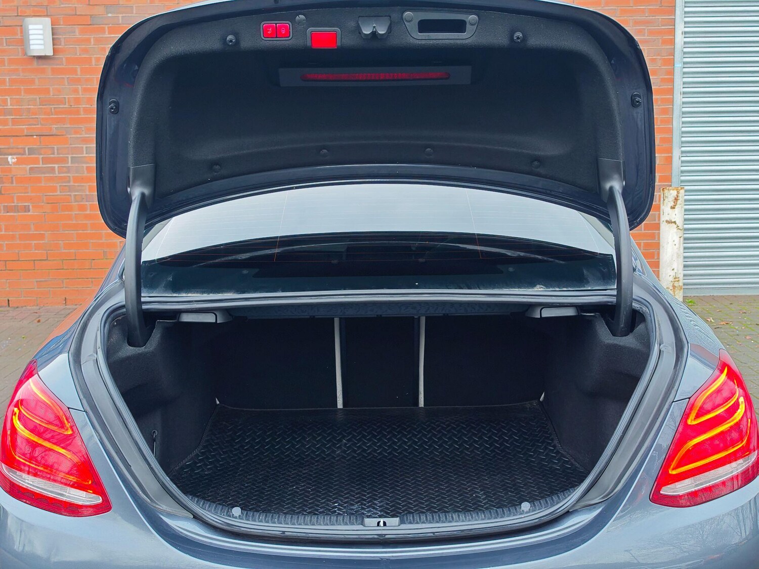 Used Mercedes-Benz C Class 2014 for sale - 77192030: Photo 24