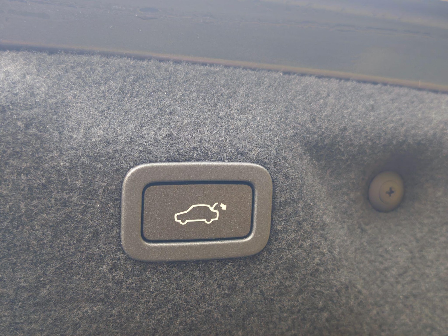 Used Jaguar XE 2016 for sale - 76432894: Photo 14