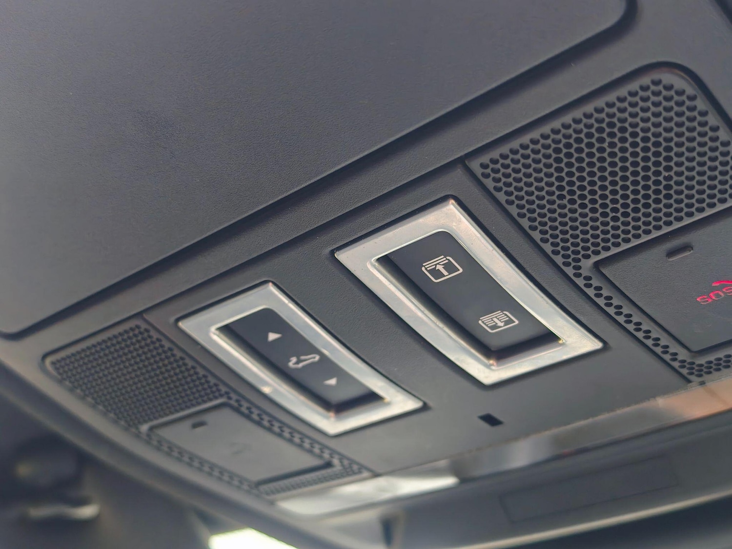 Used Jaguar XE 2016 for sale - 76432894: Photo 17