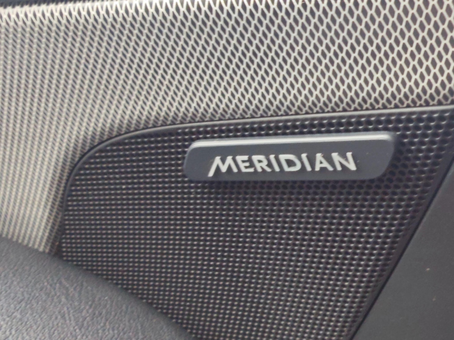 Used Jaguar XE 2016 for sale - 76432894: Photo 18