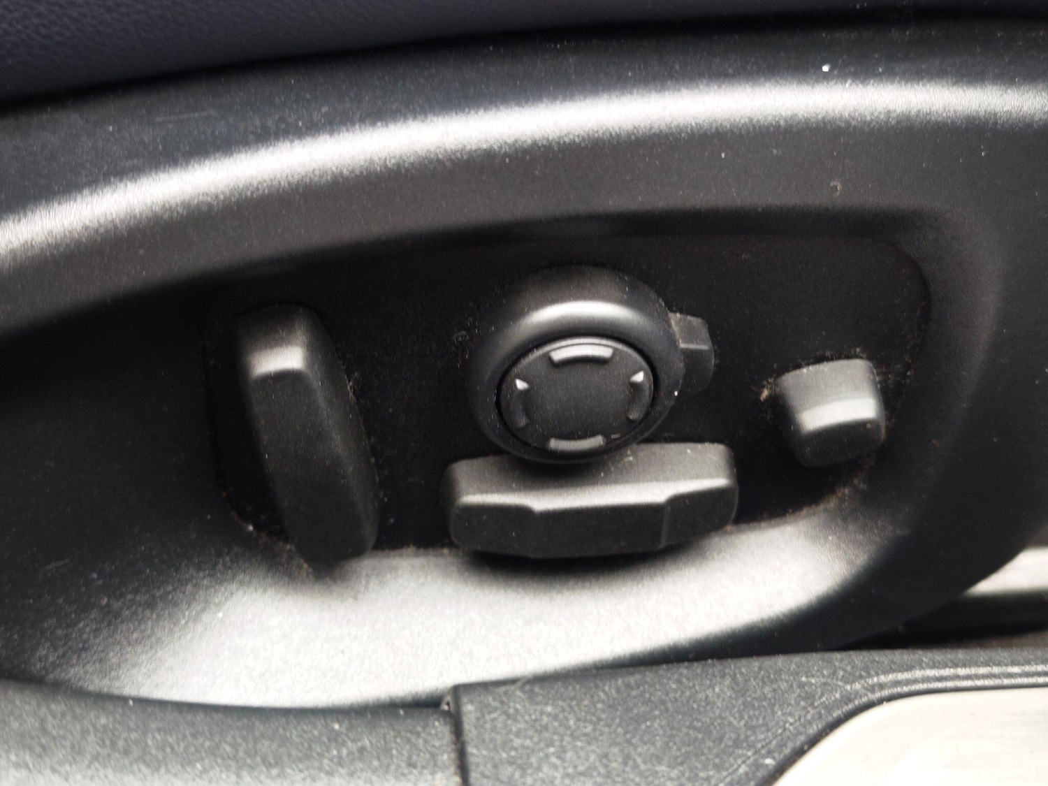 Used Jaguar XE 2016 for sale - 76432894: Photo 26