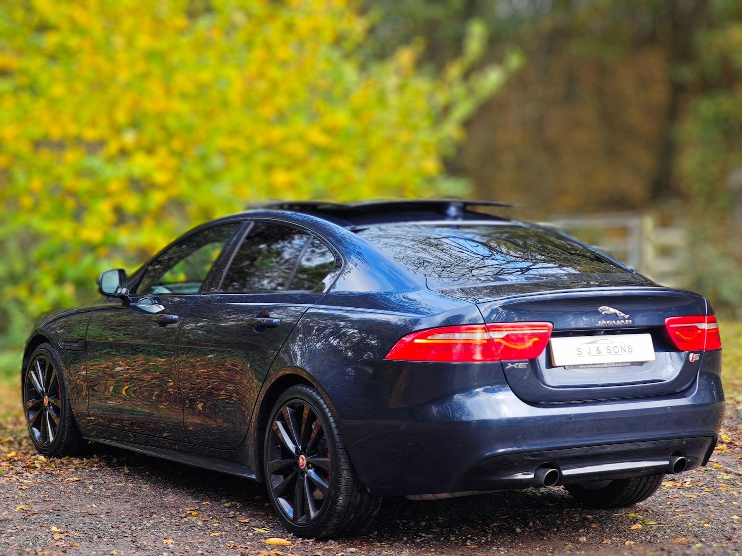 Used Jaguar XE 2016 for sale - 76432894: Photo 5