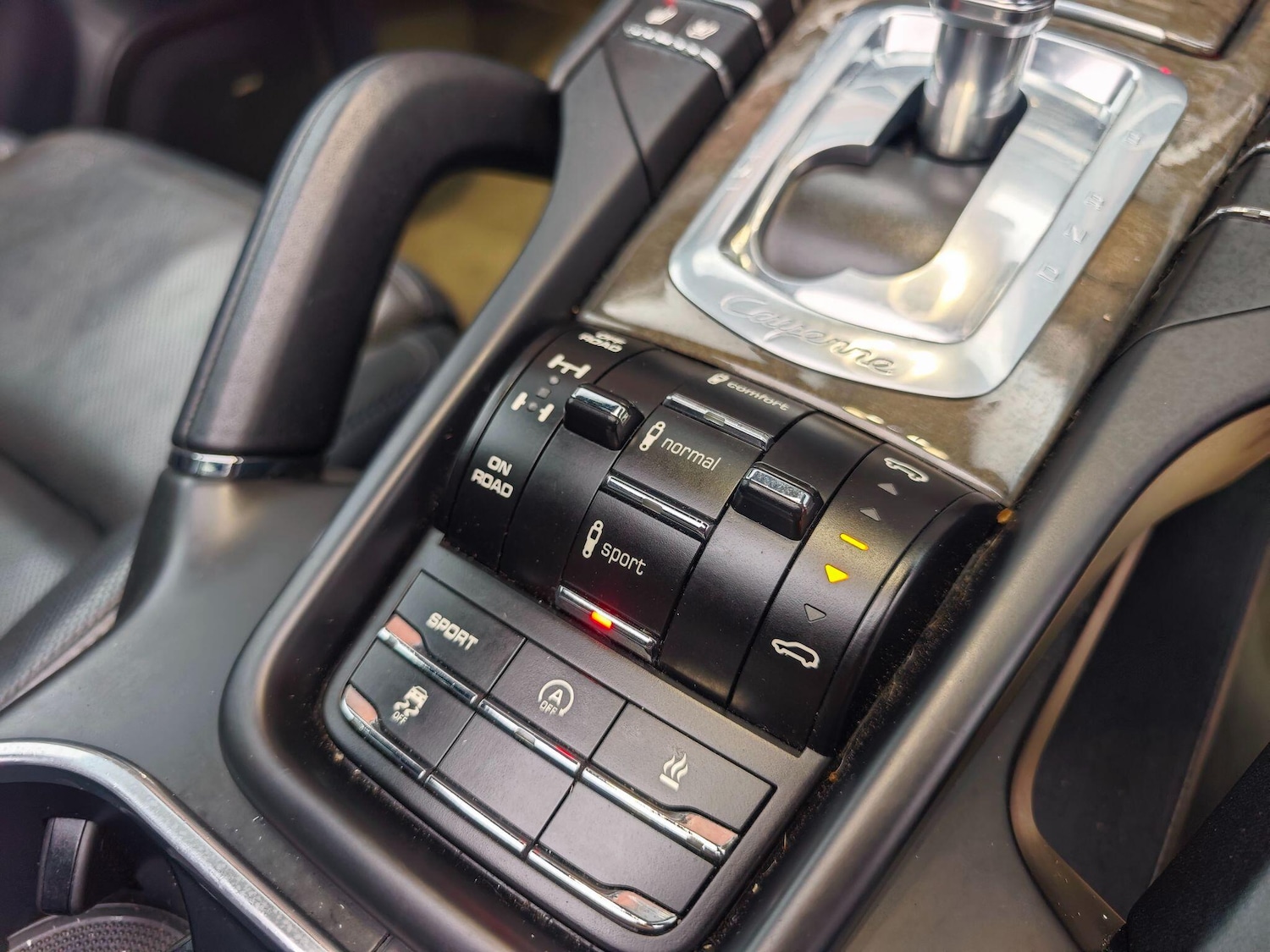 Used Porsche Cayenne 2014 for sale - 77784129: Photo 16