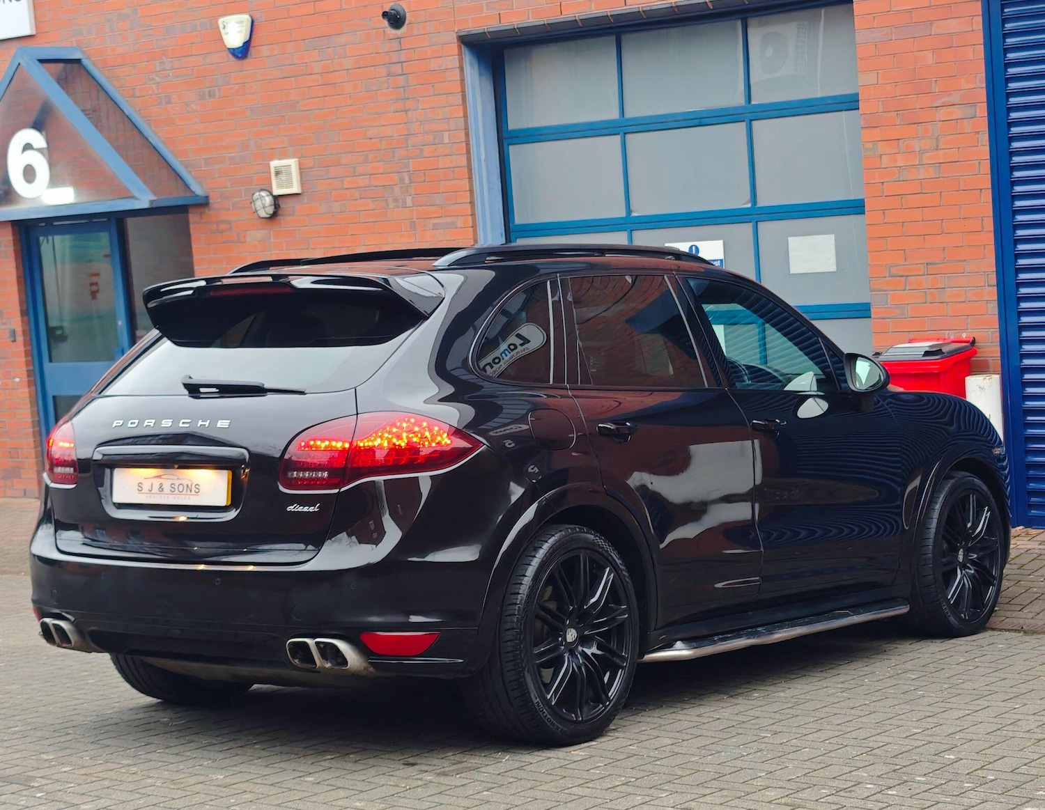 Used Porsche Cayenne 2014 for sale - 77784129: Photo 3