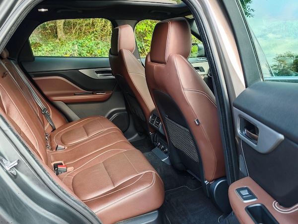 Used Jaguar F-Pace 2017 for sale - 76240204: Photo 17