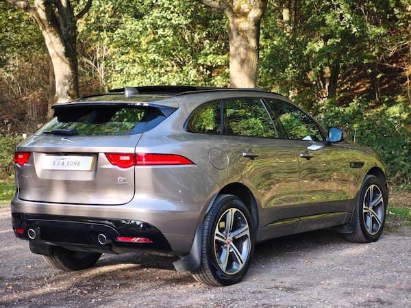 Used Jaguar F-Pace 2017 for sale - 76240204: Photo 3
