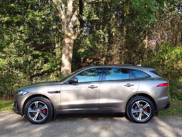 Used Jaguar F-Pace 2017 for sale - 76240204: Photo 8