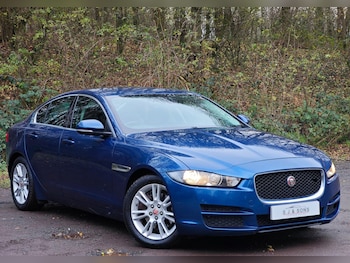 Used Jaguar XE 2015 for sale - 76727906: Photo