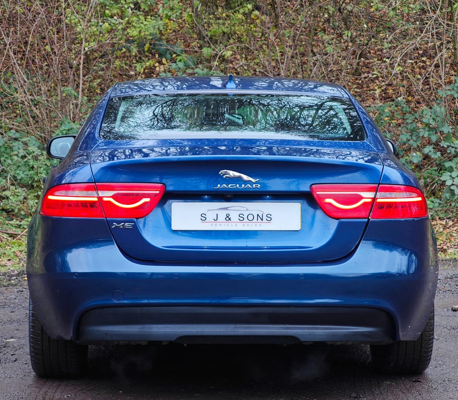 Used Jaguar XE 2015 for sale - 76727906: Photo 6