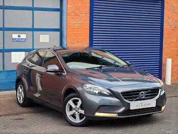 Used Volvo V40 2013 for sale - 78244751: Photo