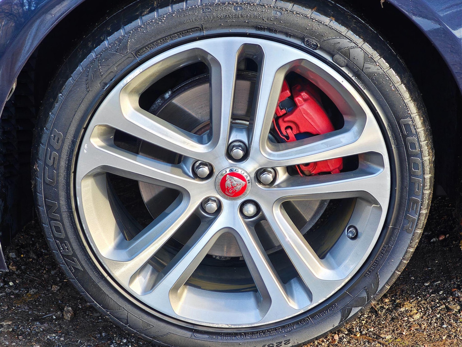 Used Jaguar XE 2017 for sale - 76633714: Photo 17