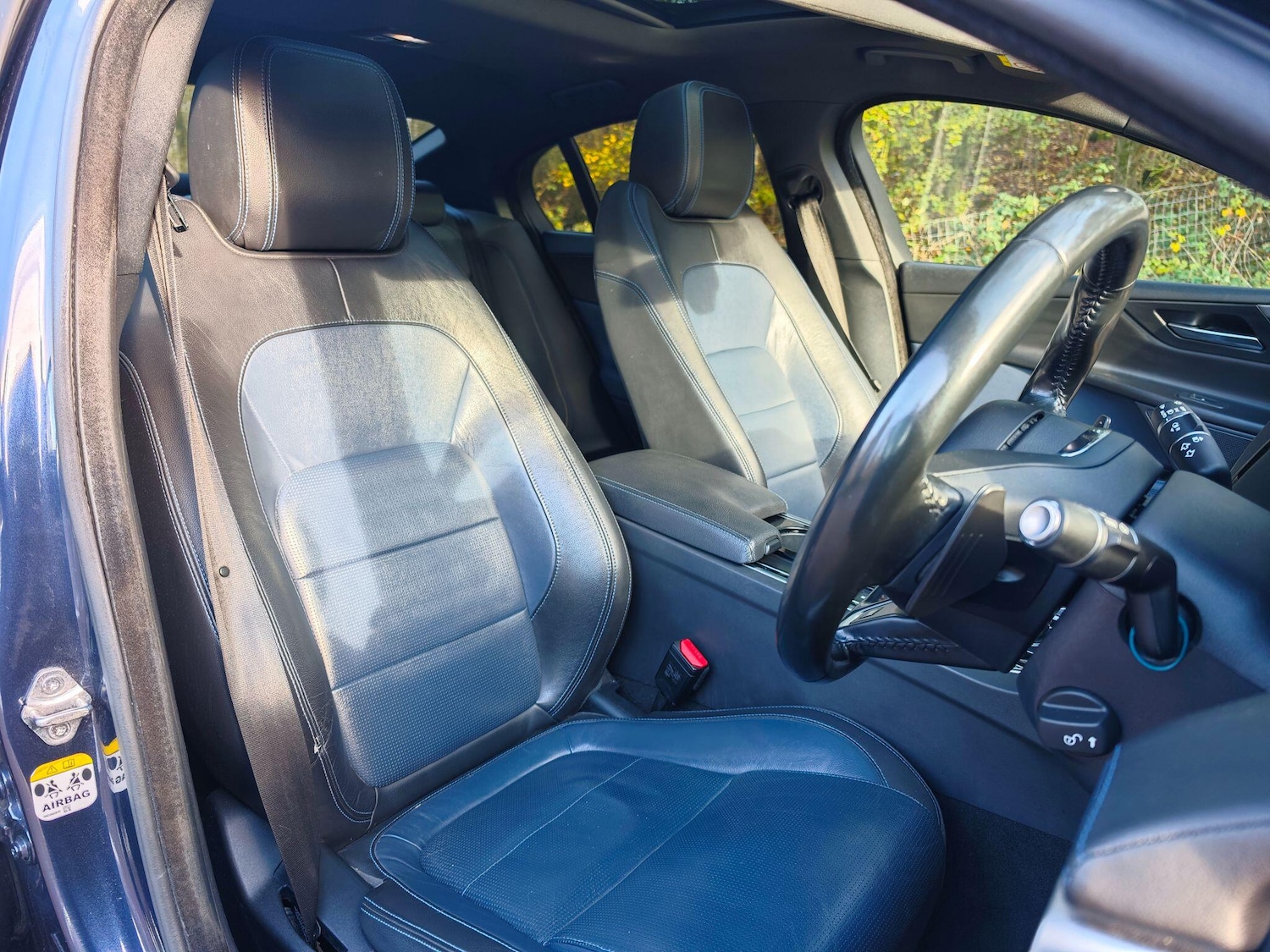 Used Jaguar XE 2017 for sale - 76633714: Photo 26