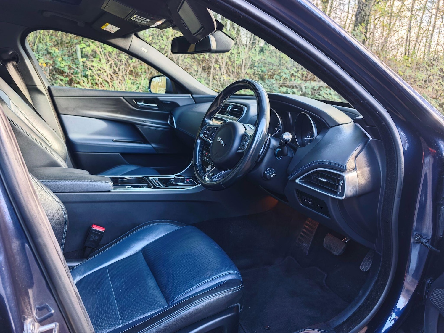 Used Jaguar XE 2017 for sale - 76633714: Photo 28