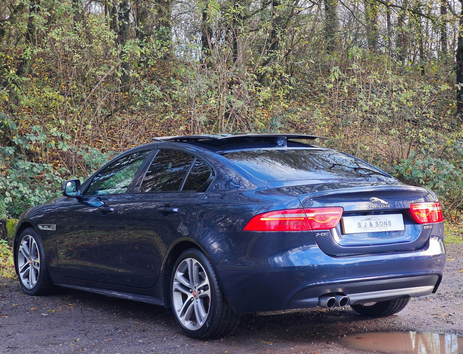 Used Jaguar XE 2017 for sale - 76633714: Photo 5