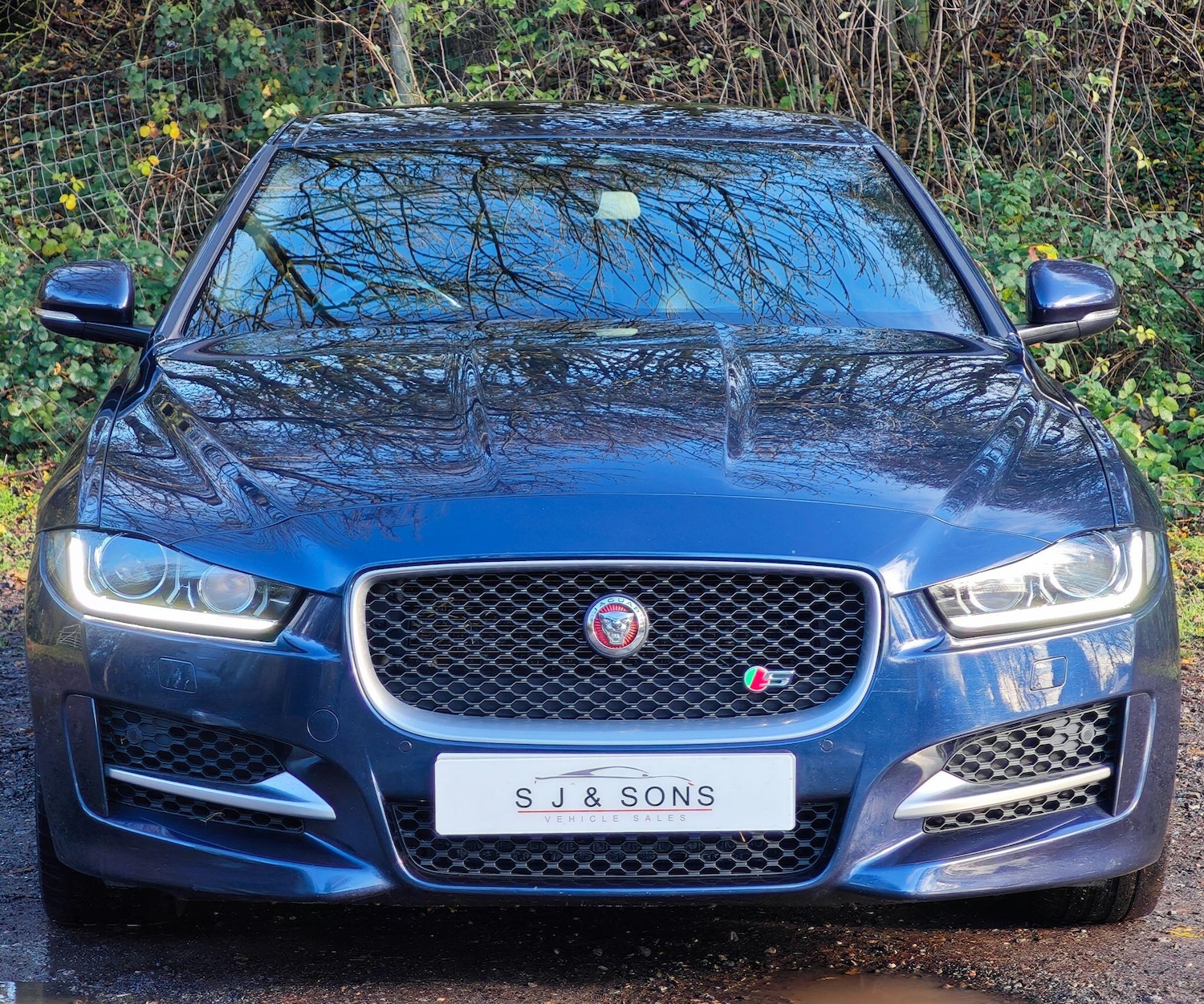 Used Jaguar XE 2017 for sale - 76633714: Photo 6