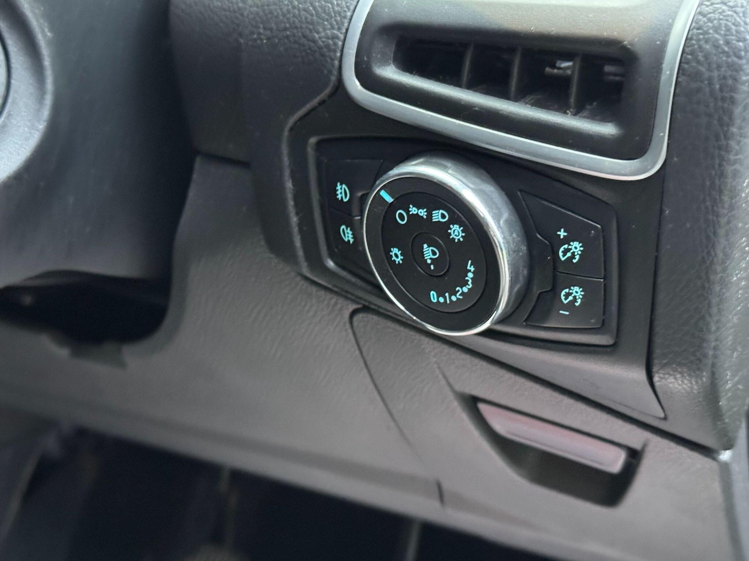 Used Ford Focus 2013 for sale - 77331892: Photo 10