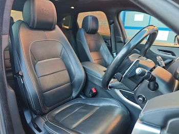 Used Jaguar F-Pace 2018 for sale - 79158605: Photo