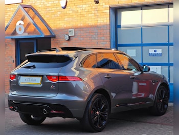 Used Jaguar F-Pace 2018 for sale - 79158605: Photo