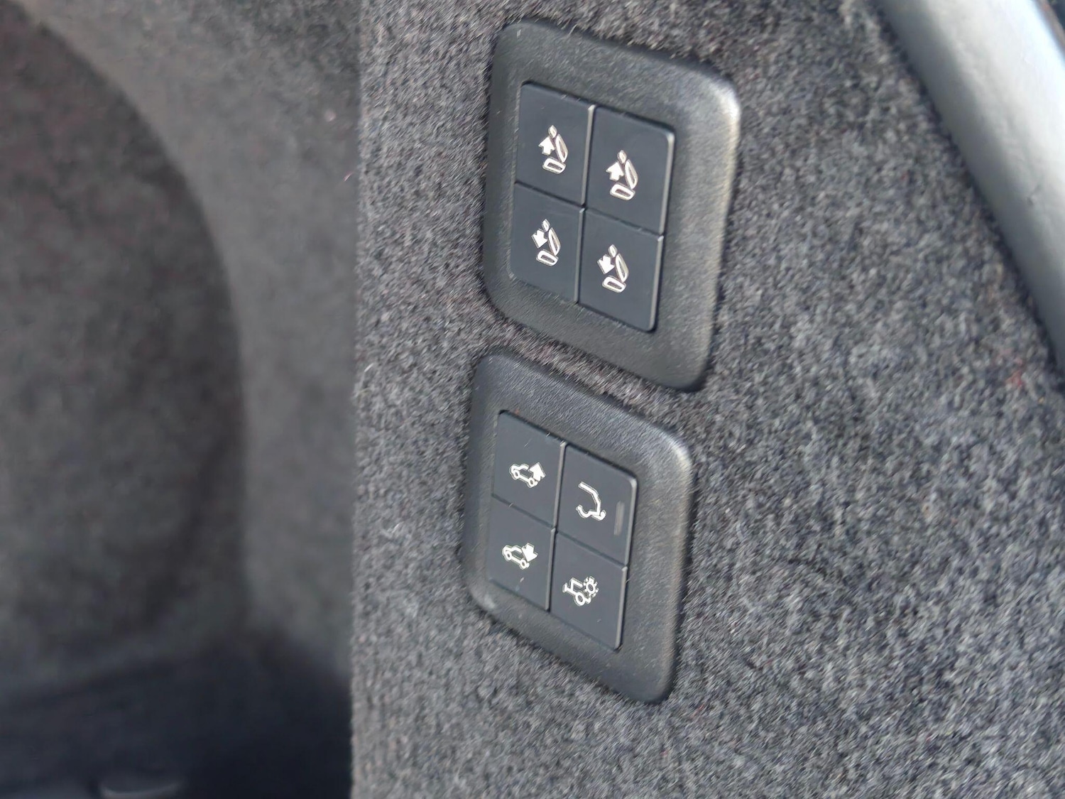 Used Land Rover Range Rover Sport 2018 for sale - 76800846: Photo 16