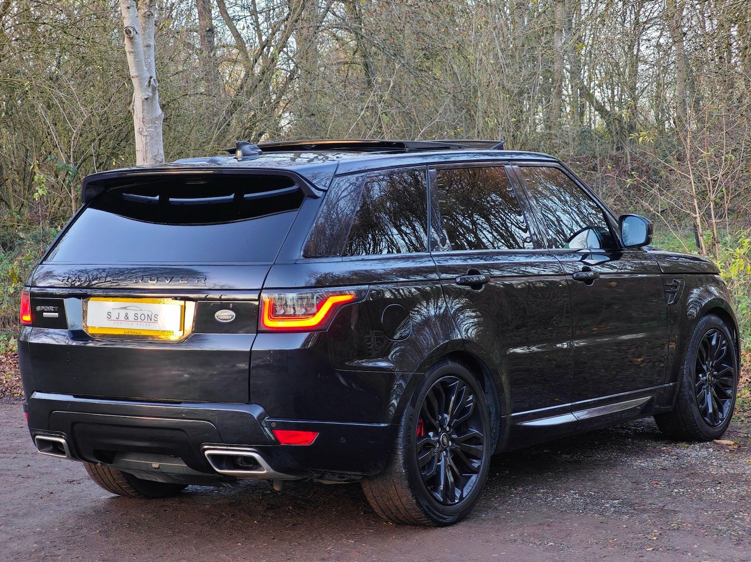 Used Land Rover Range Rover Sport 2018 for sale - 76800846: Photo 3