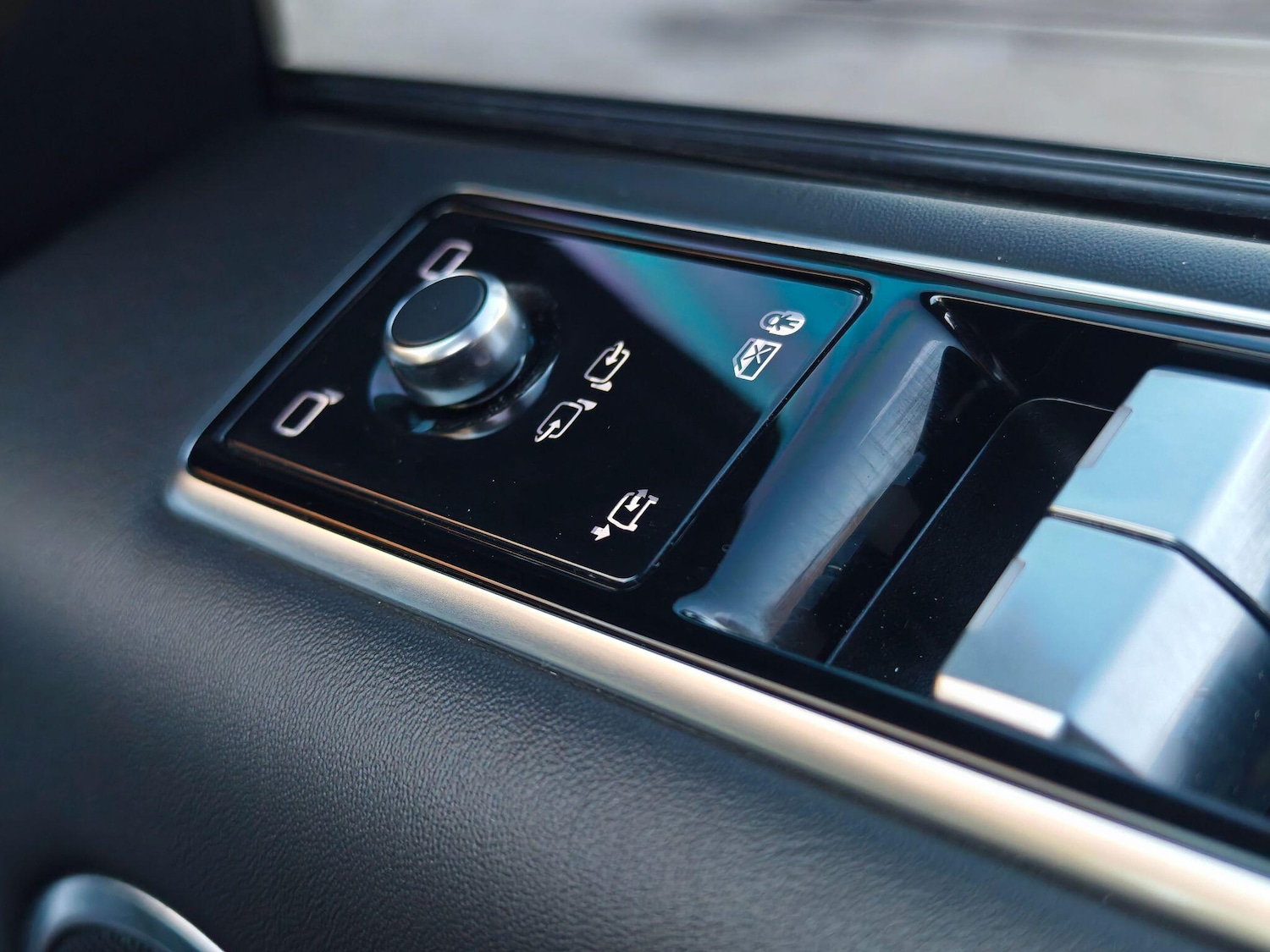 Used Land Rover Range Rover Sport 2018 for sale - 76800846: Photo 32