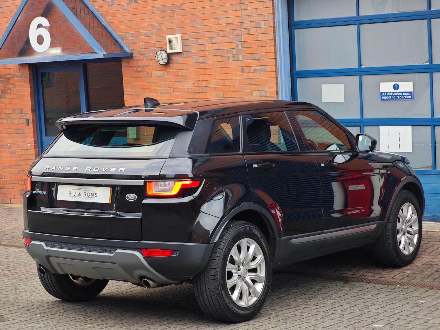 Used Land Rover Range Rover Evoque 2017 for sale - 78072713: Photo 3