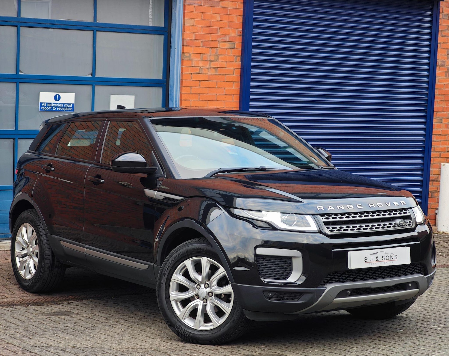 Used Land Rover Range Rover Evoque 2017 for sale - 78072713: Photo 6