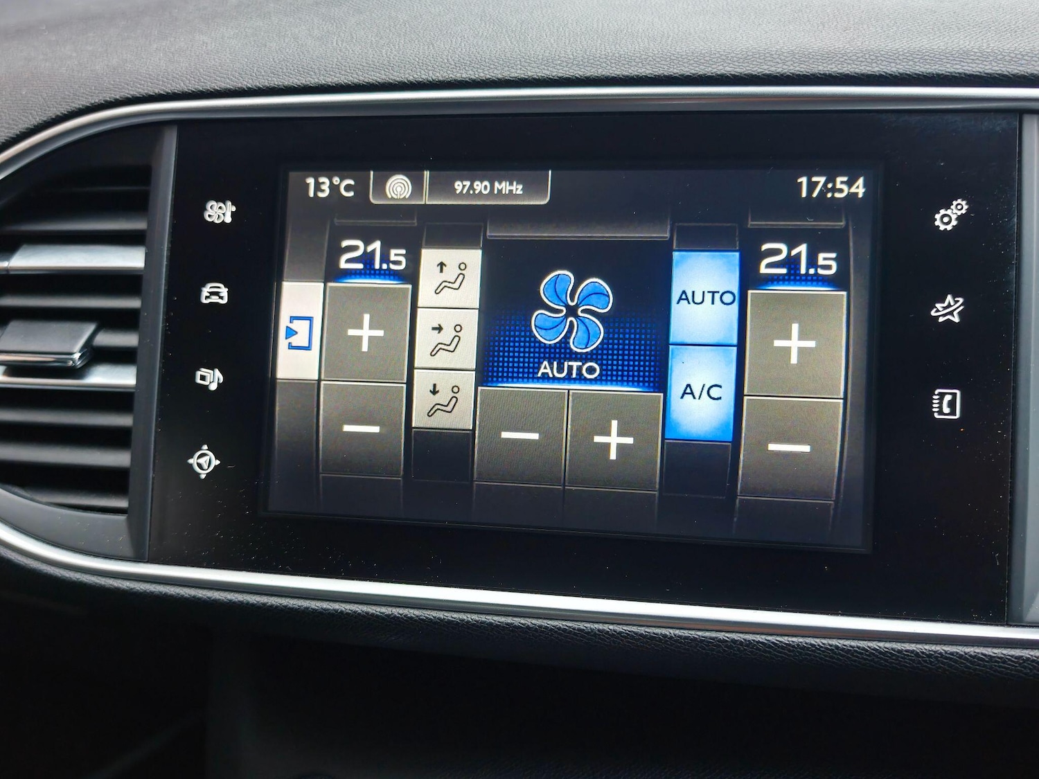 Used Peugeot 308 2014 for sale - 78100508: Photo 18