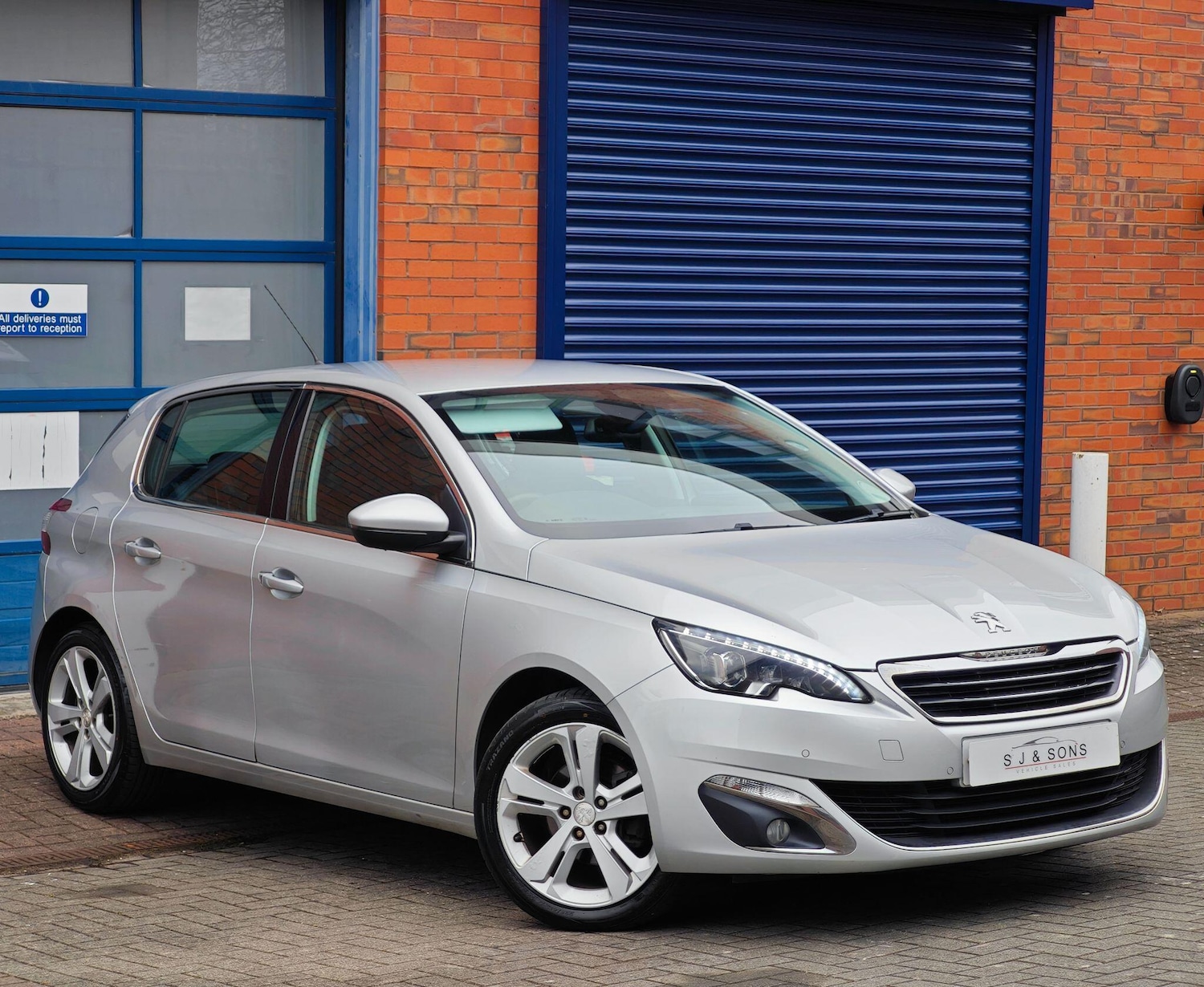 Used Peugeot 308 2014 for sale - 78100508: Photo 4