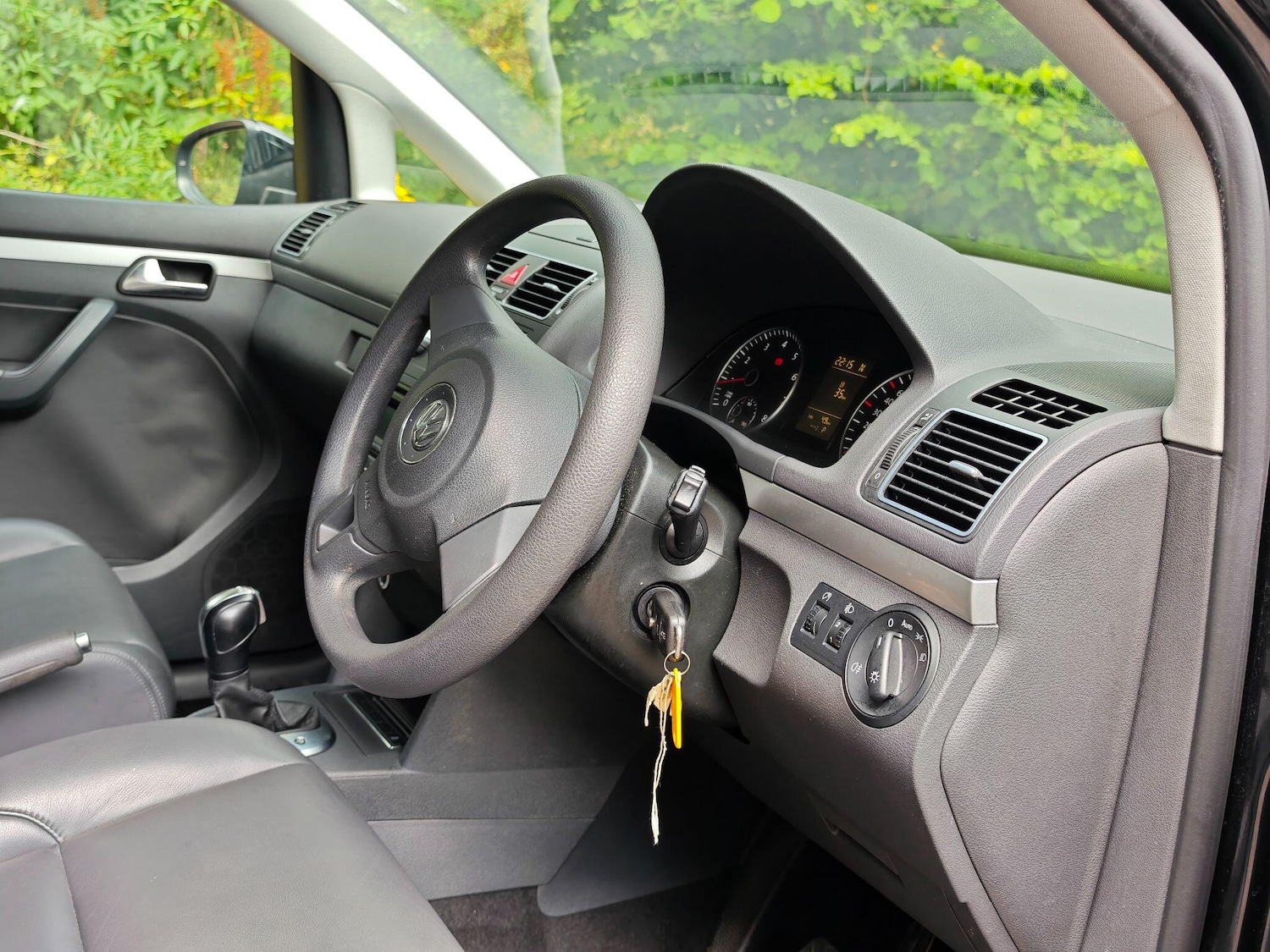 Used Volkswagen Touran 2024 for sale - 77050015: Photo 14