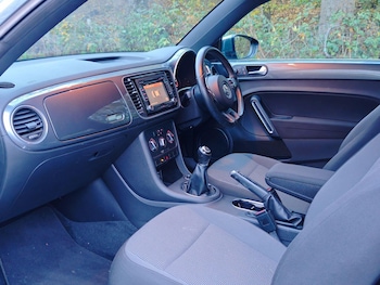 Used Volkswagen Beetle 2012 for sale - 76498878: Photo