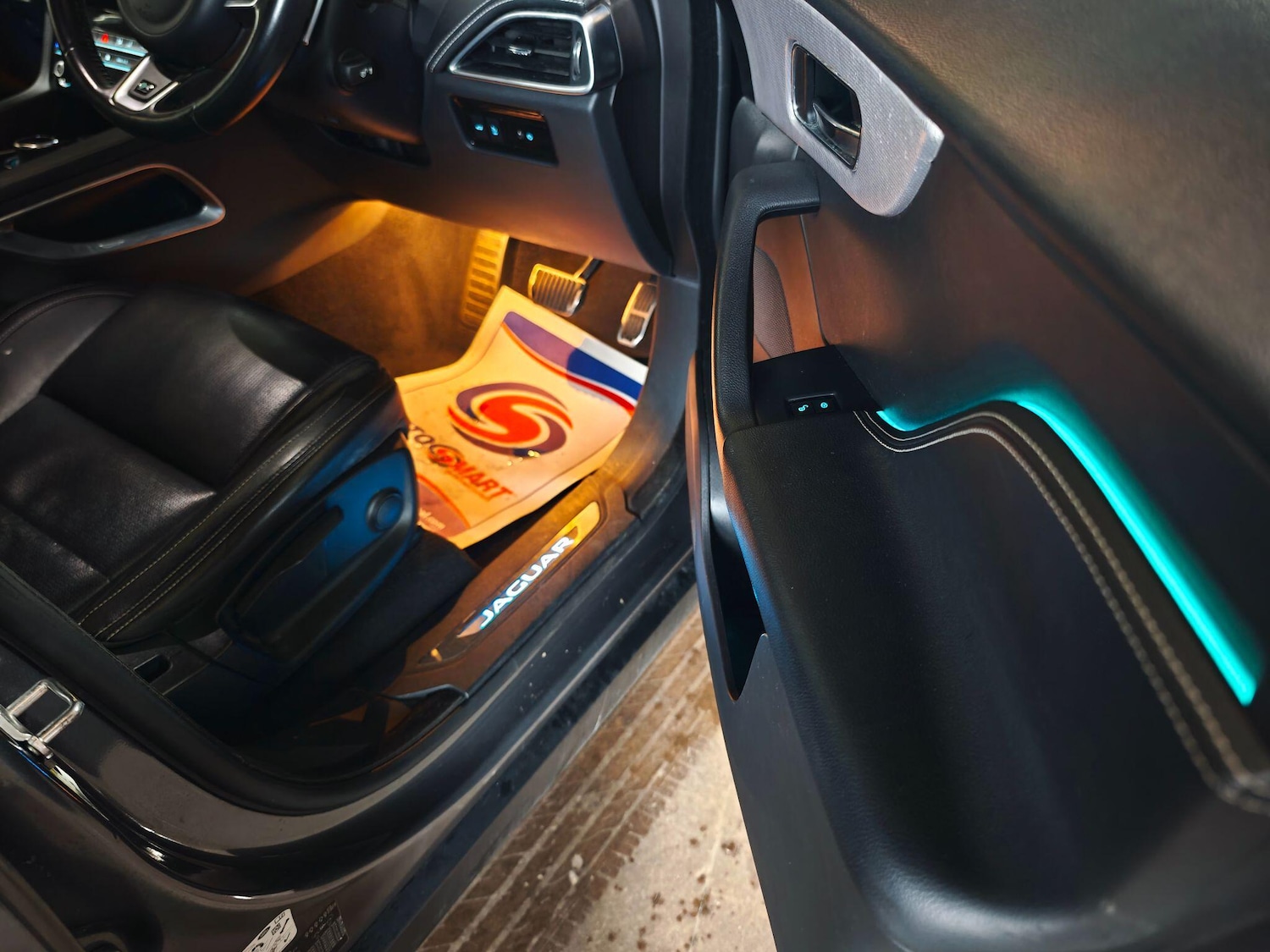 Used Jaguar F-Pace 2019 for sale - 77074937: Photo 2