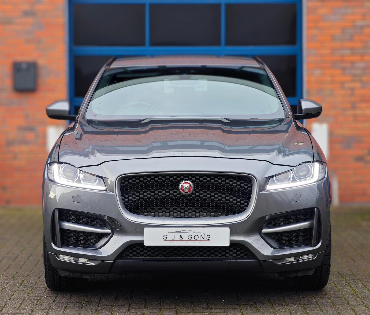 Used Jaguar F-Pace 2019 for sale - 77074937: Photo 7