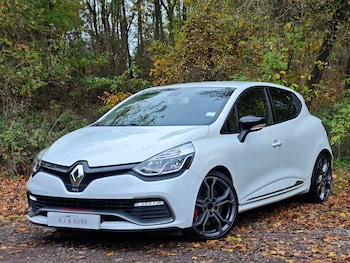 Used Renault Clio 2015 for sale - 76423670: Photo