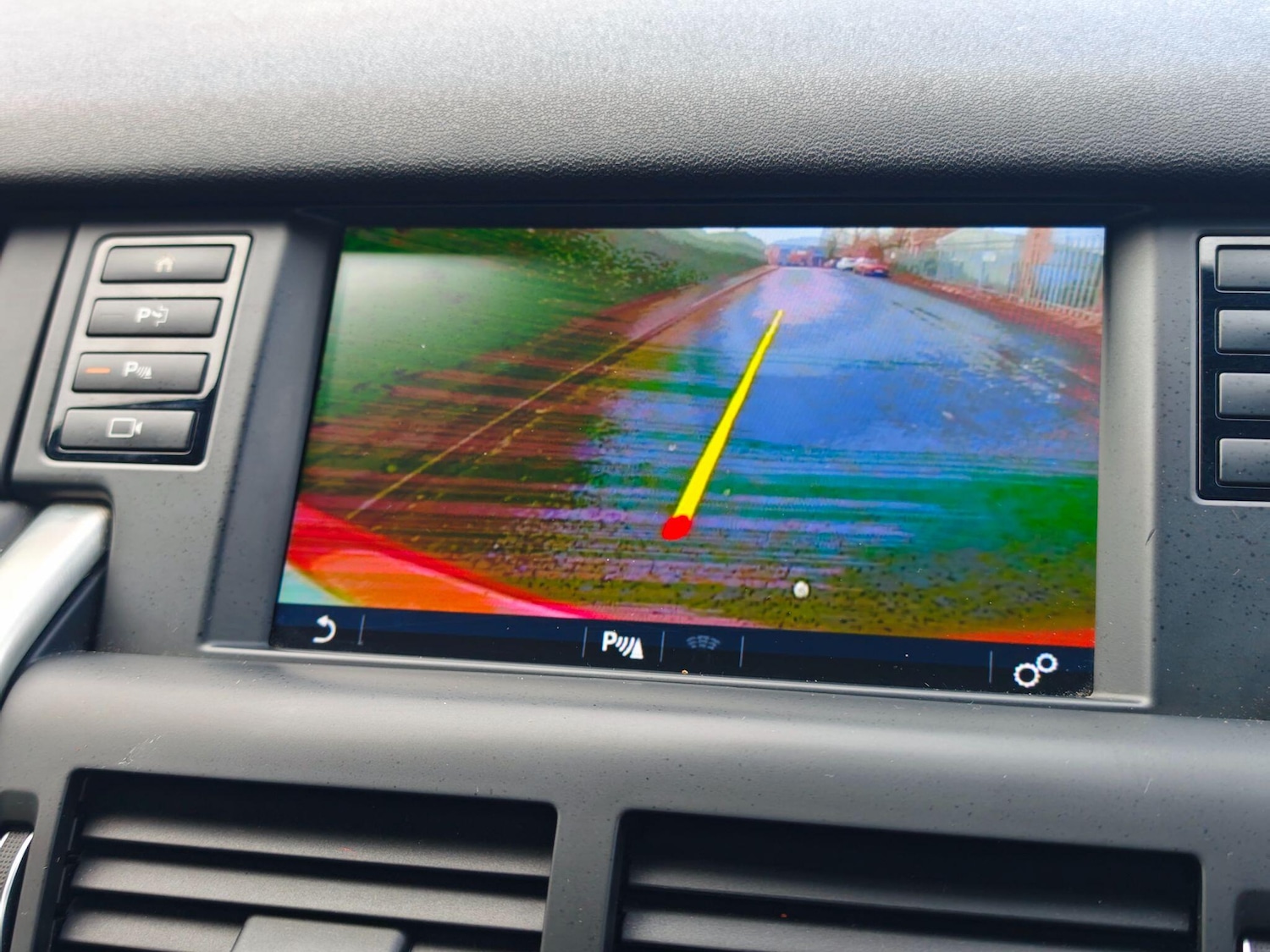 Used Land Rover Discovery Sport 2016 for sale - 77523636: Photo 12