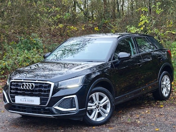 Audi - Q2