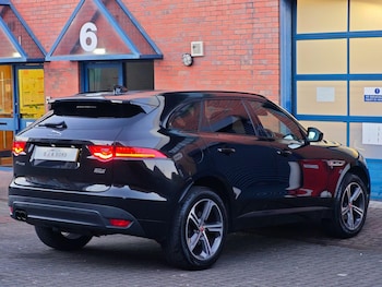 Used Jaguar F-Pace 2017 for sale - 77924776: Photo