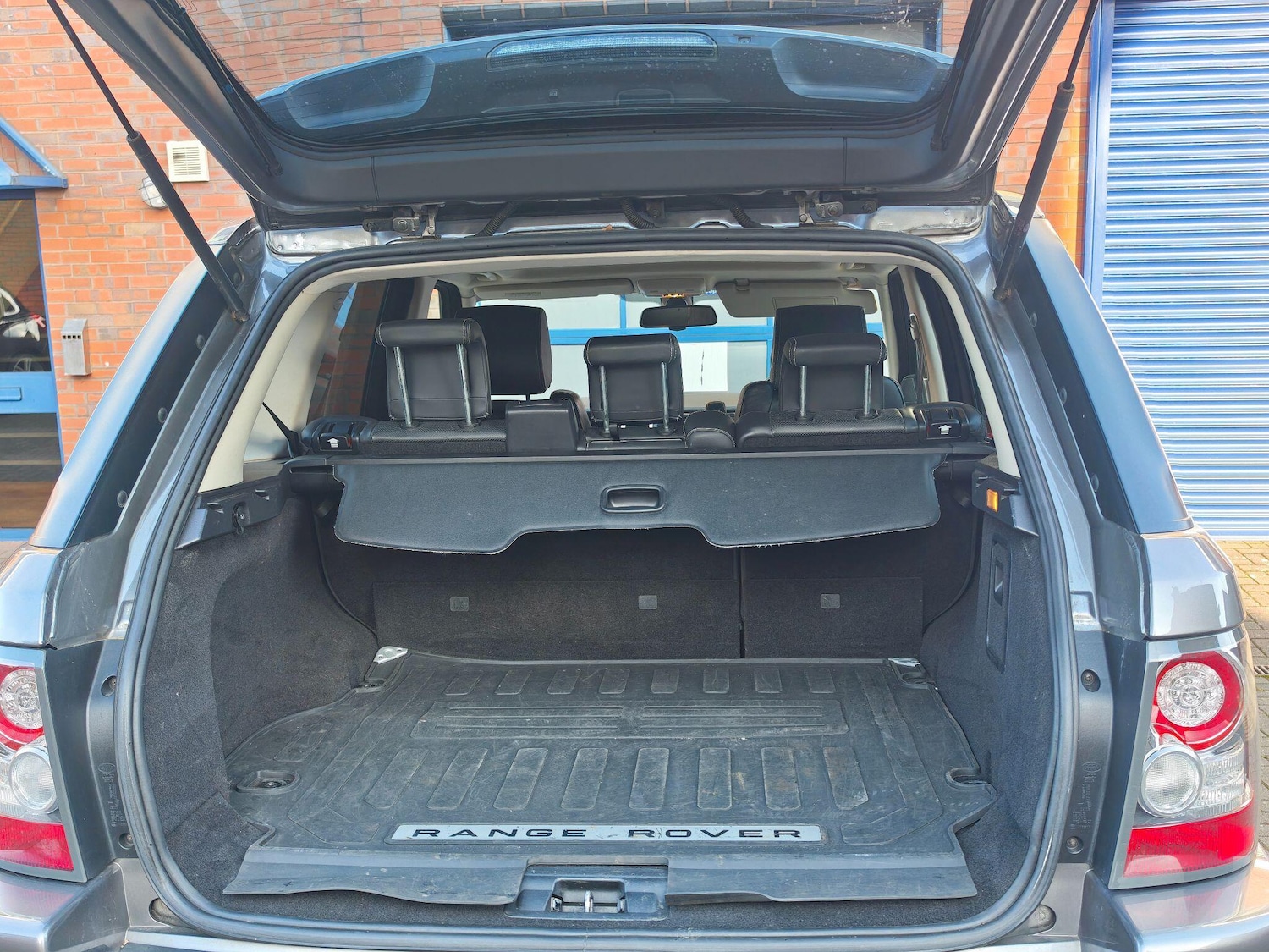 Used Land Rover Range Rover Sport 2009 for sale - 77658197: Photo 11