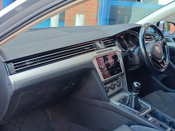 Used Volkswagen Passat 2018 for sale - 78752628: Photo