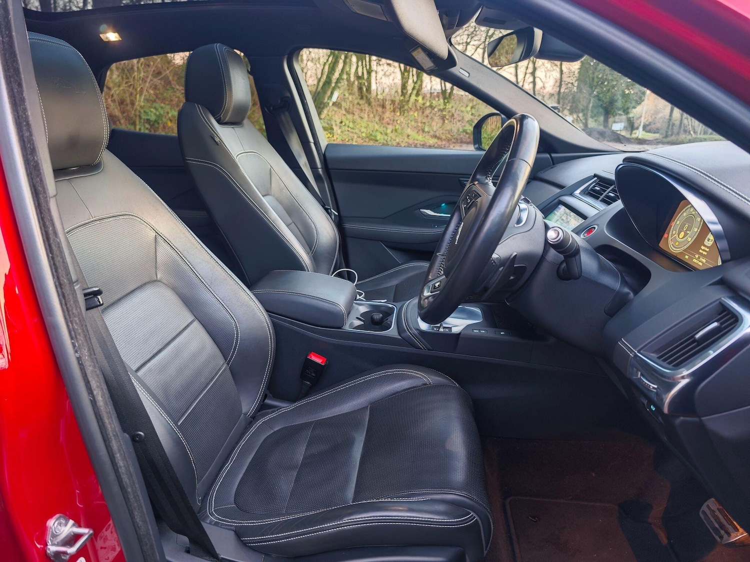 Used Jaguar E-Pace 2018 for sale - 78072684: Photo 2