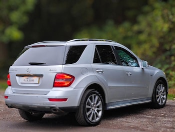 Used Mercedes-Benz M Class 2011 for sale - 76270165: Photo
