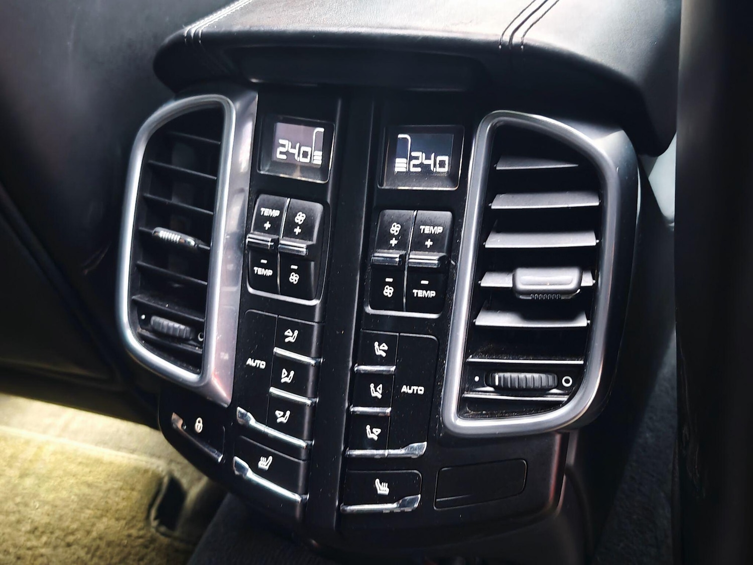 Used Porsche Cayenne for sale - 77825041: Photo 26