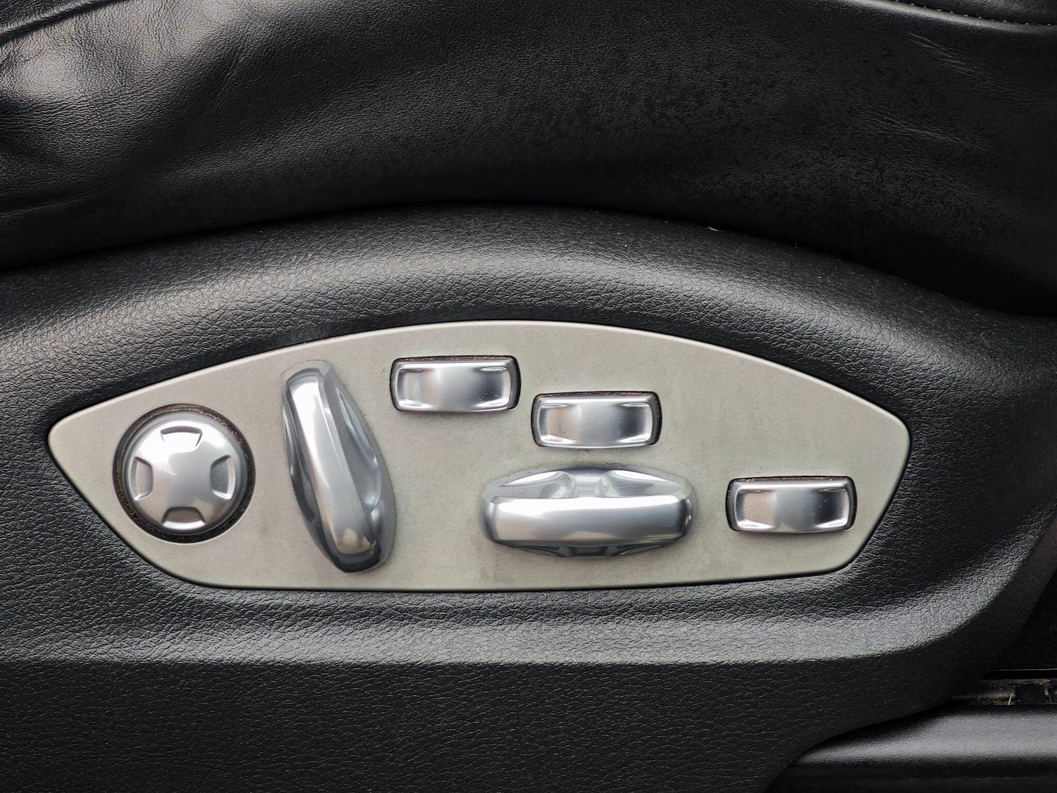 Used Porsche Cayenne for sale - 77825041: Photo 29