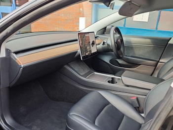 Used Tesla Model 3 2020 for sale - 78535192: Photo