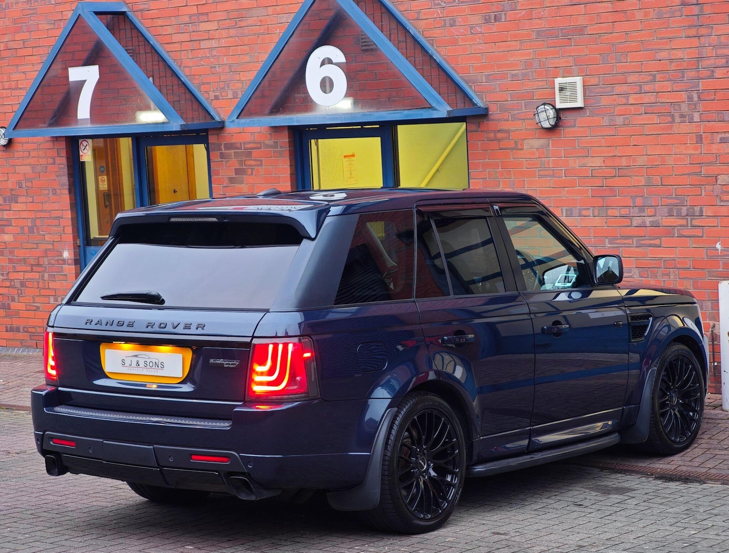 Used Land Rover Range Rover Sport 2013 for sale - 77737298: Photo 3