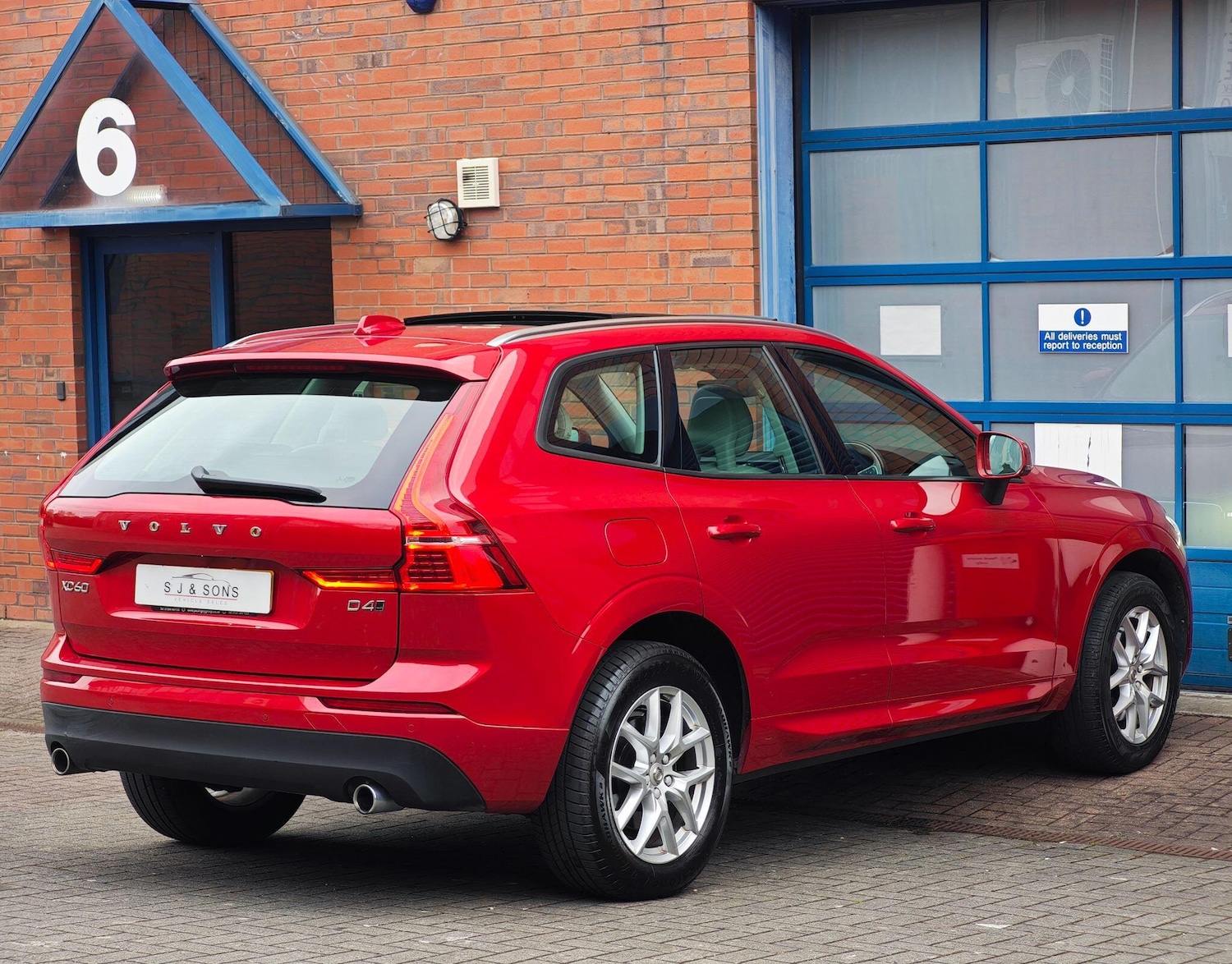 Used Volvo XC60 for sale - 78115925: Photo 3