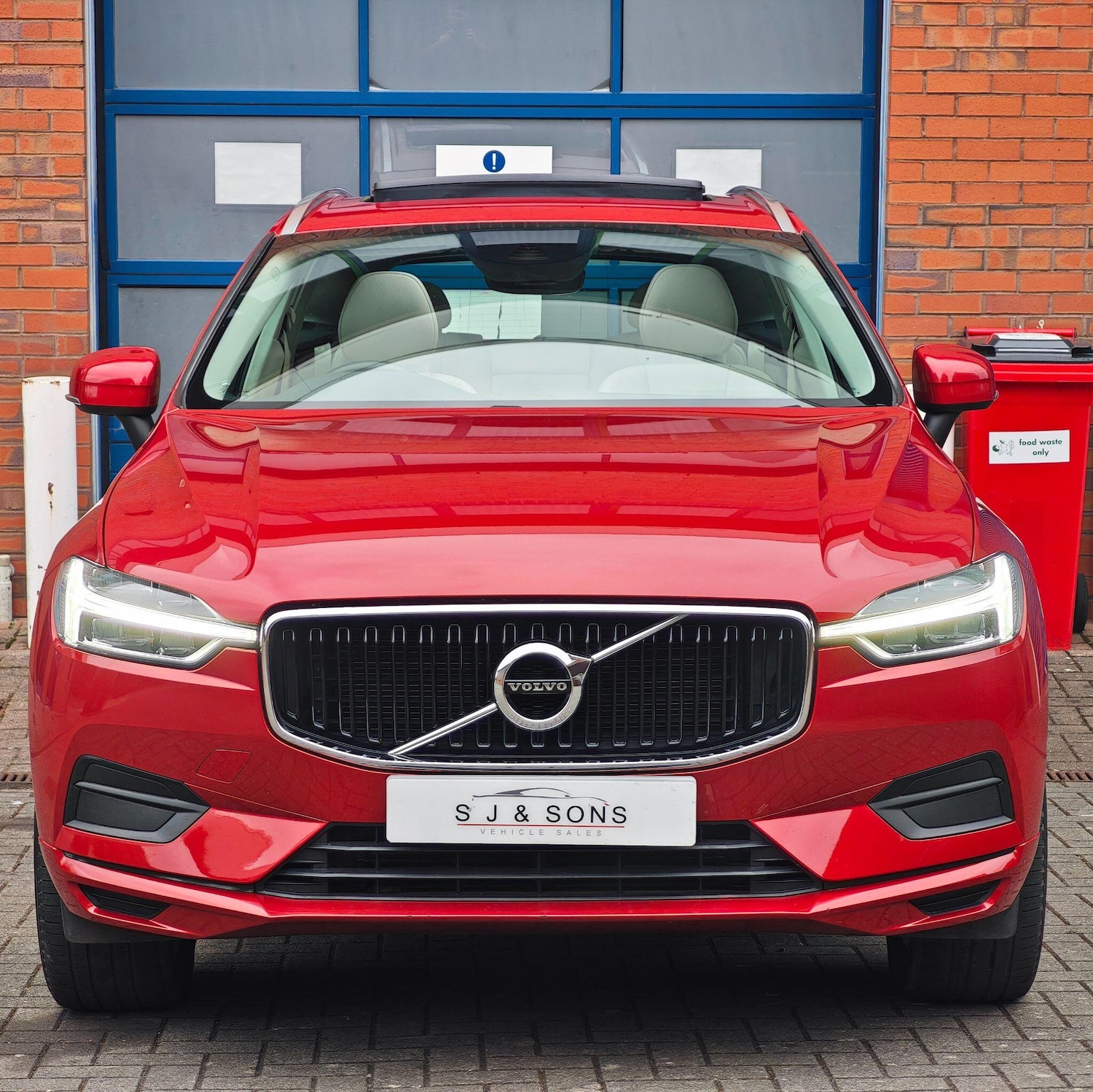 Used Volvo XC60 for sale - 78115925: Photo 5