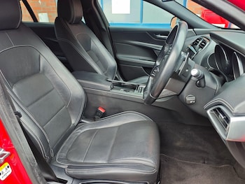 Used Jaguar XE 2015 for sale - 78821861: Photo