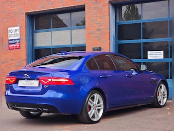Used Jaguar XE 2017 for sale - 79532555: Photo
